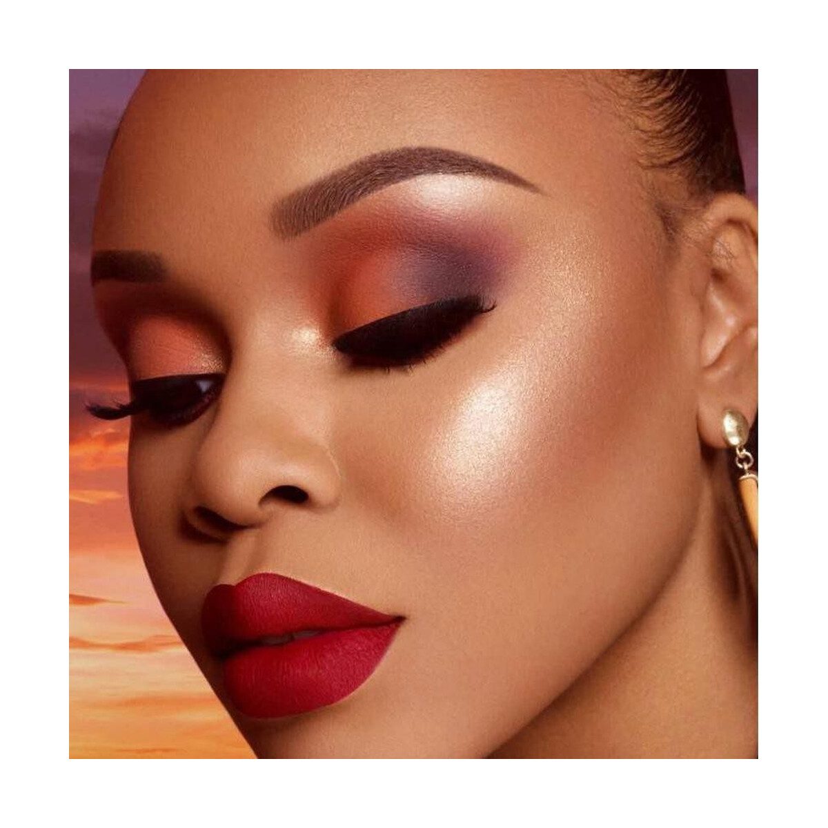 Juvia's Place The Royalty II Loose Highlighter 8gr - Image 3